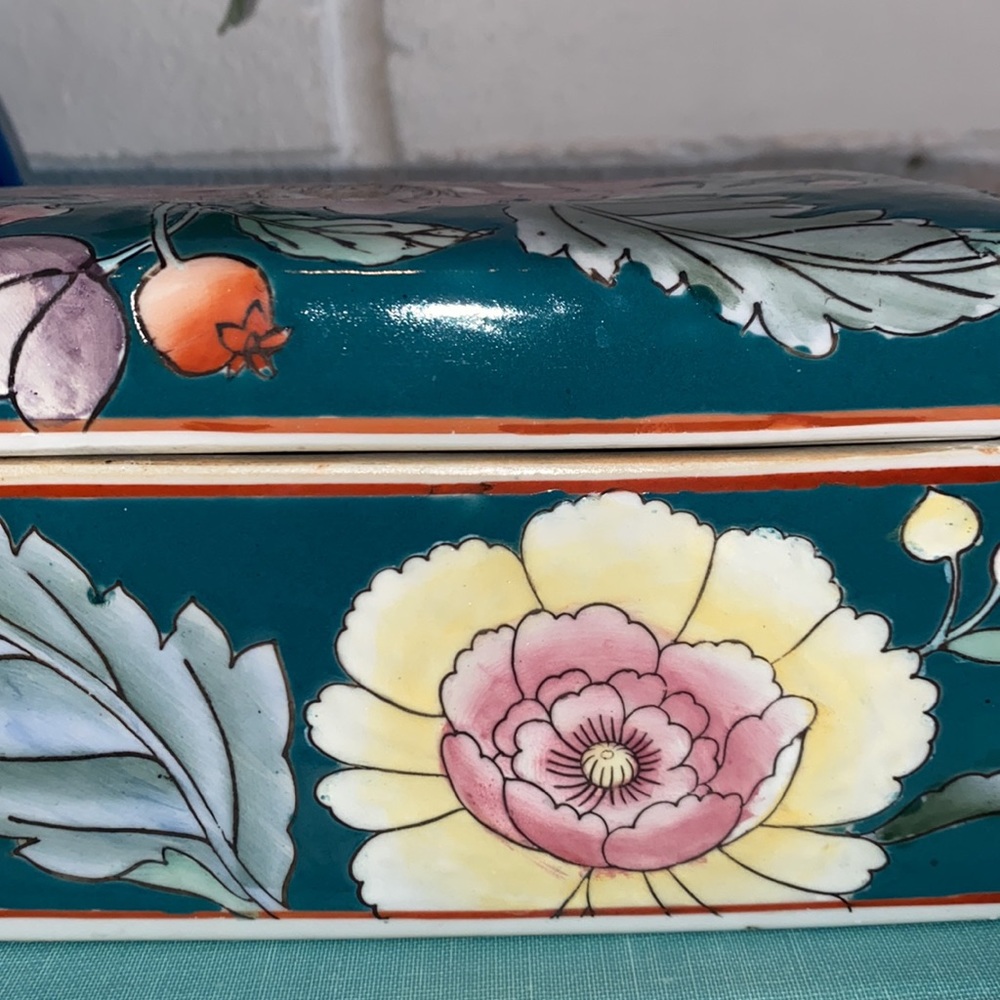 Vintage Trinket Box - Picture 3 of 12